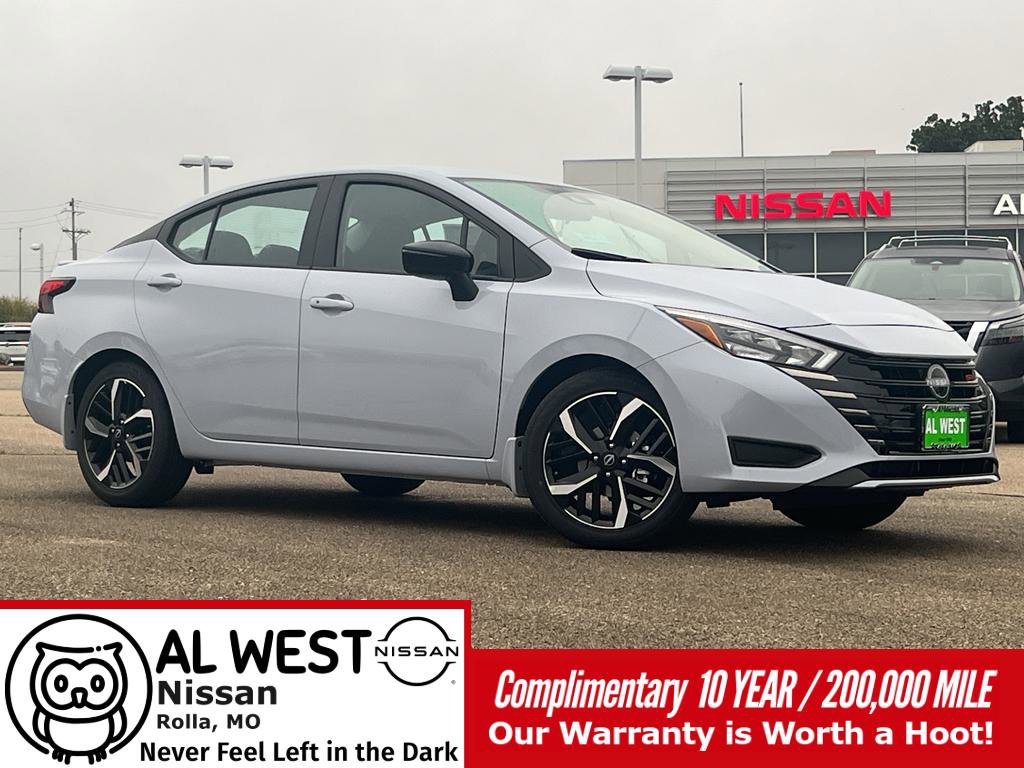 New 2025 Nissan Versa SR w/ Trunk Package image 1