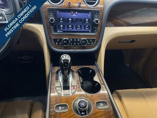 Used 2018 Bentley Bentayga AWD/4WD image 23