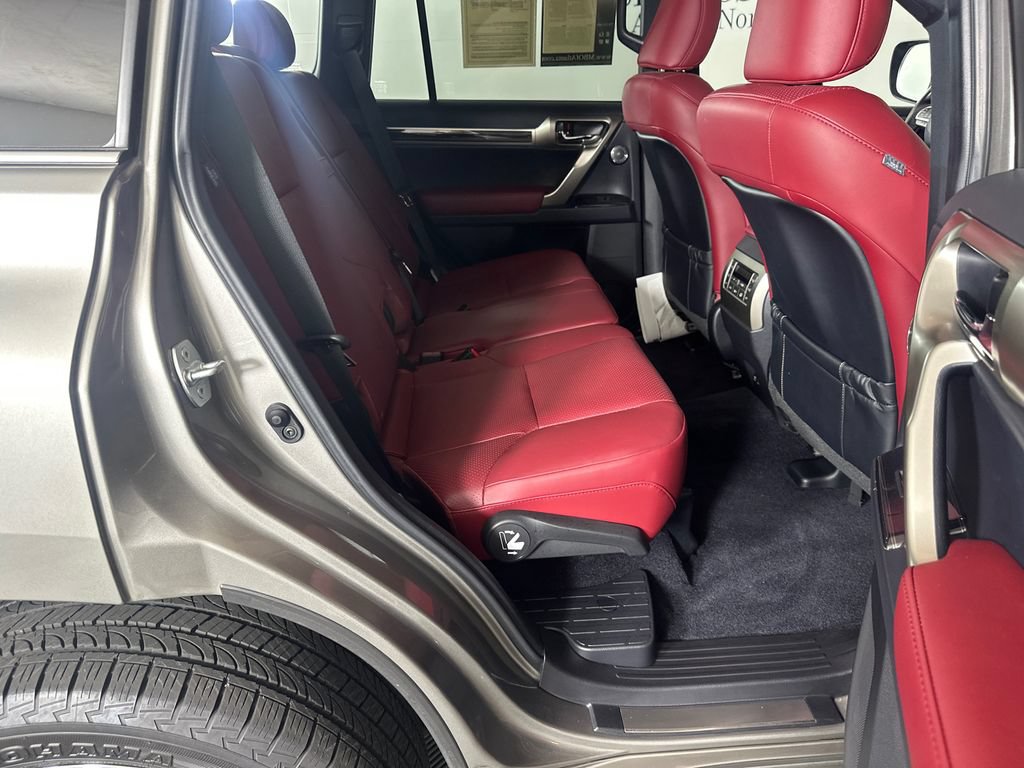 Used 2021 Lexus GX 460 Luxury w/ Accessory Package AWD/4WD image 15