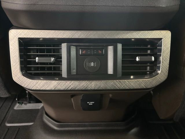 Used 2025 Ford F350 King Ranch w/ FX4 Off-Road Package image 10