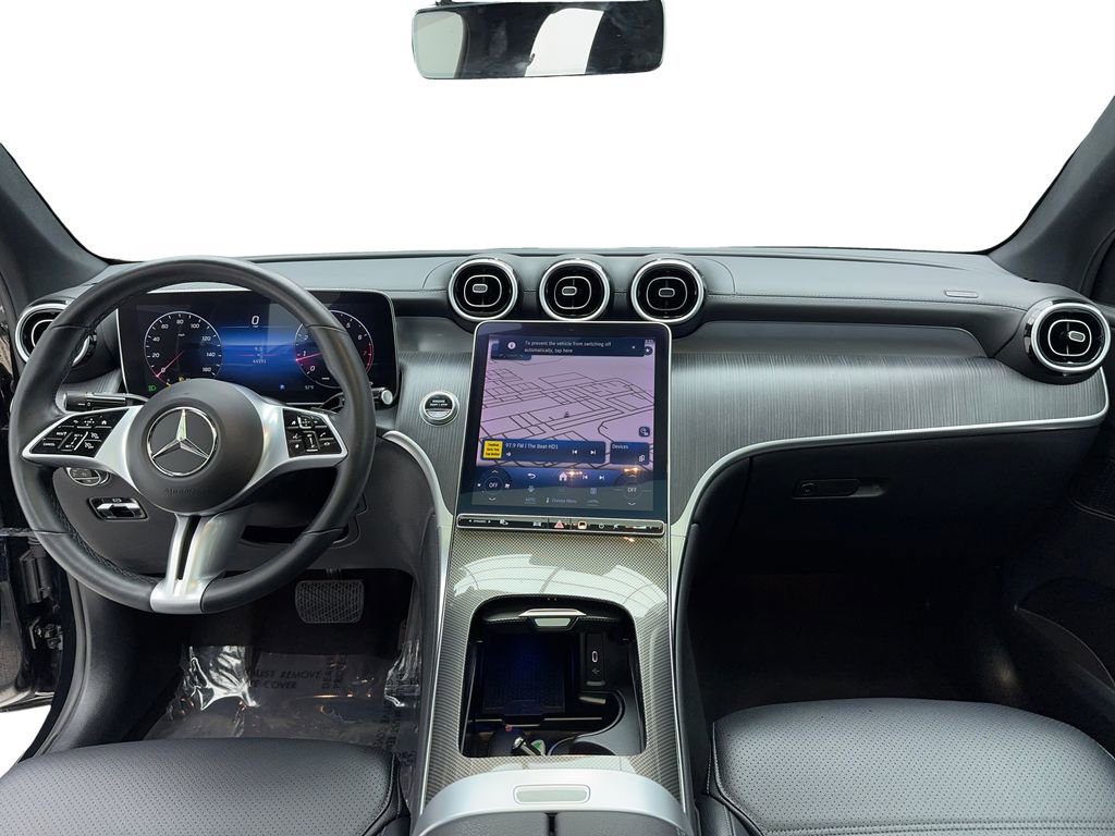 Used 2024 Mercedes-Benz GLC 300 4MATIC image 19