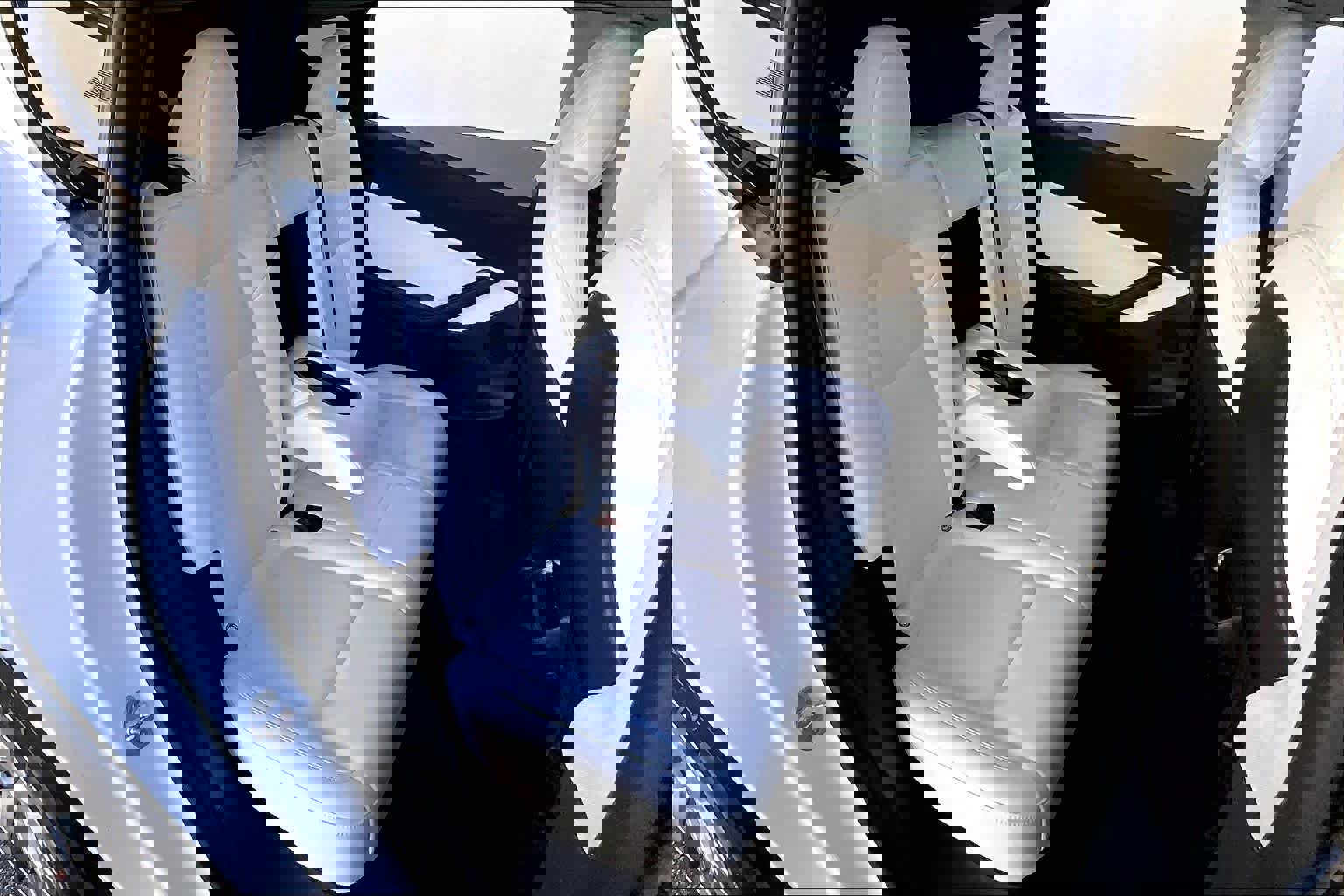 Used 2021 Tesla Model Y Long Range image 18