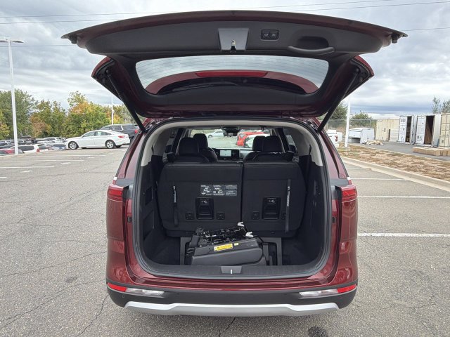 Certified 2024 Kia Carnival EX FWD image 35