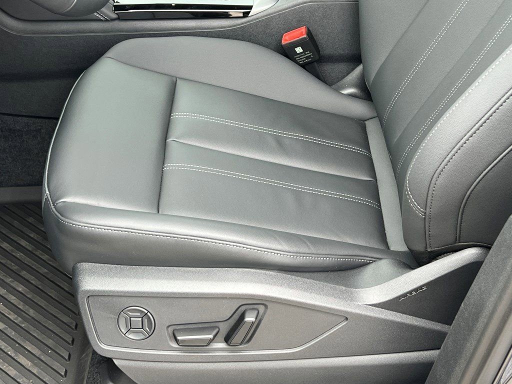 New 2025 Audi Q5 2.0T Premium Plus image 16