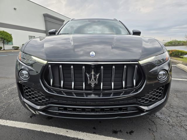 Used 2023 Maserati Levante GT AWD/4WD image 12