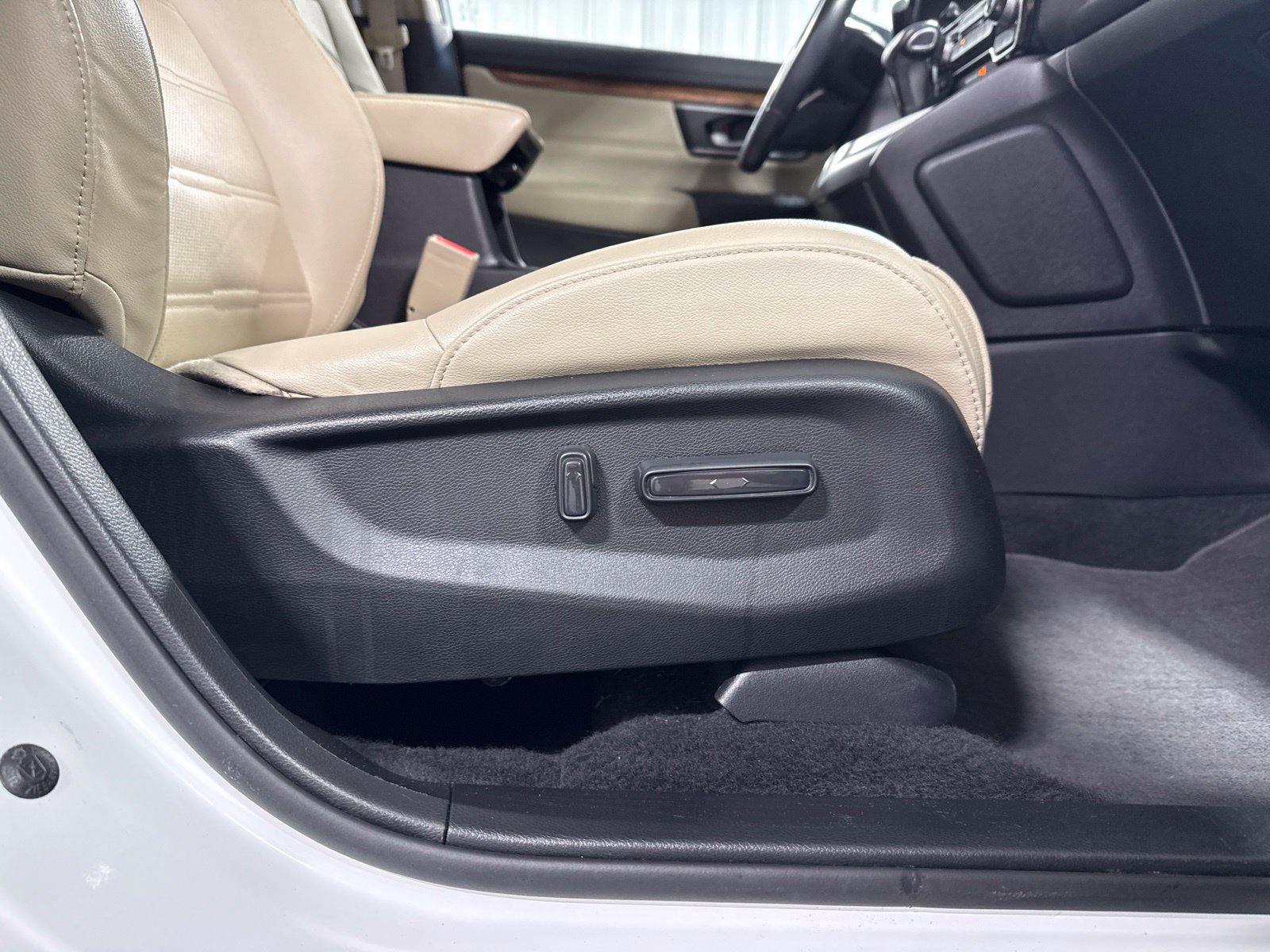 Used 2022 Honda CR-V EX-L image 13