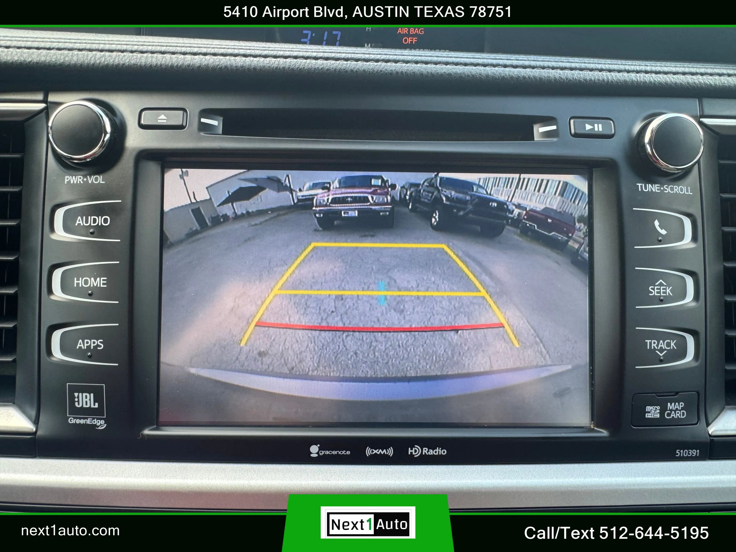 Used 2019 Toyota Highlander Limited FWD image 24