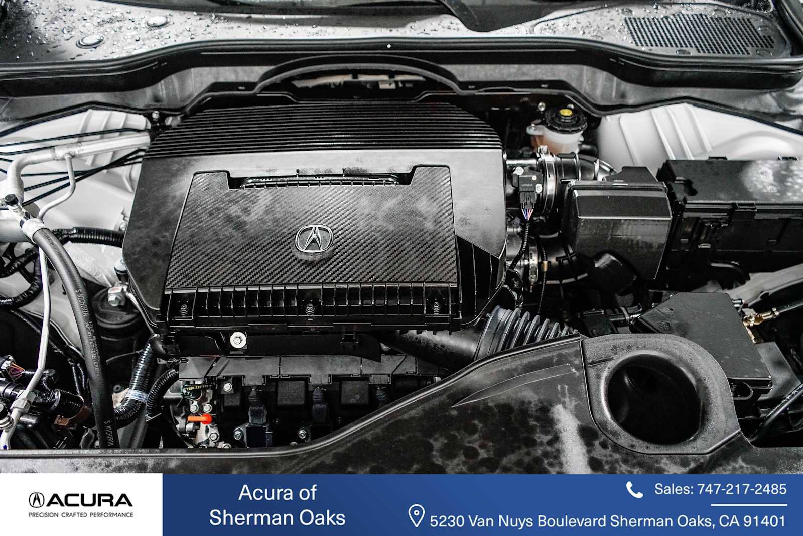 Used 2025 Acura MDX SH-AWD w/ Technology Package image 9