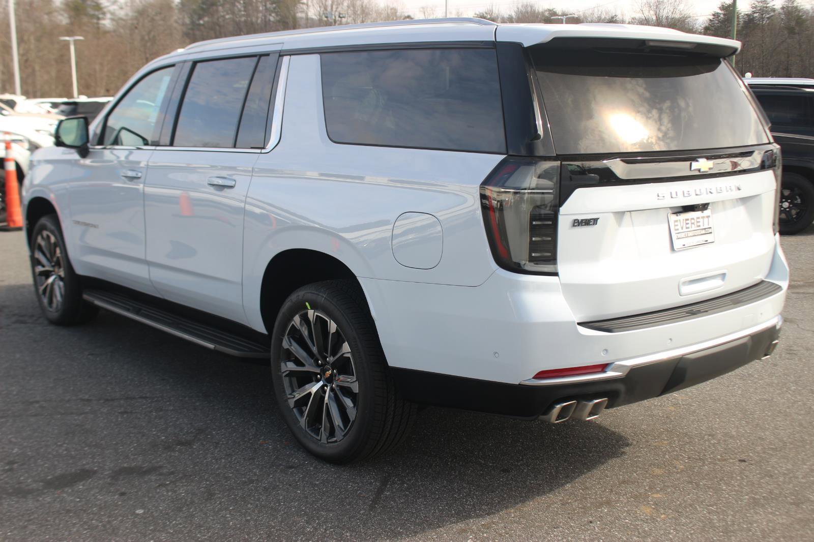 New 2026 Chevrolet Suburban High Country w/ Sun And Tow Package image 5