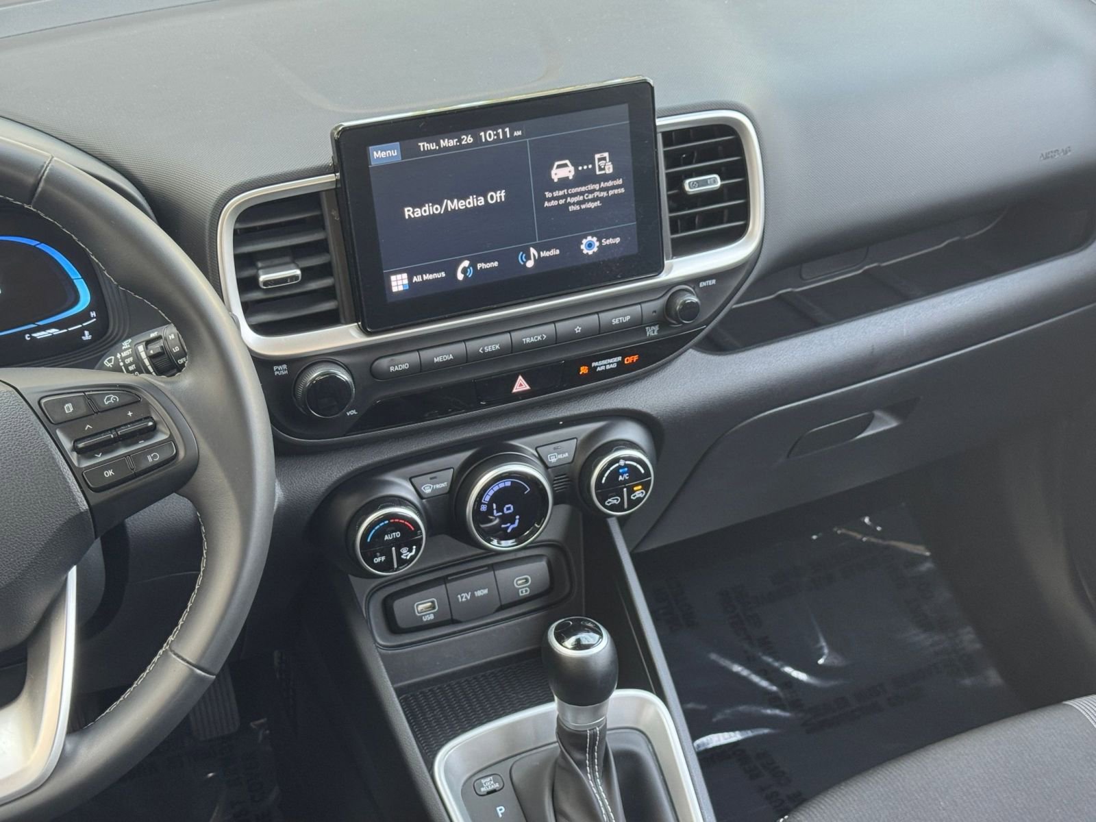 Used 2025 Hyundai Venue SEL image 20