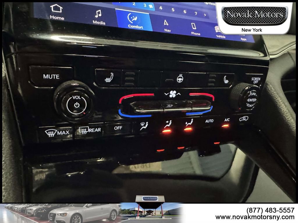 Used 2023 Jeep Grand Cherokee L Limited AWD/4WD image 22