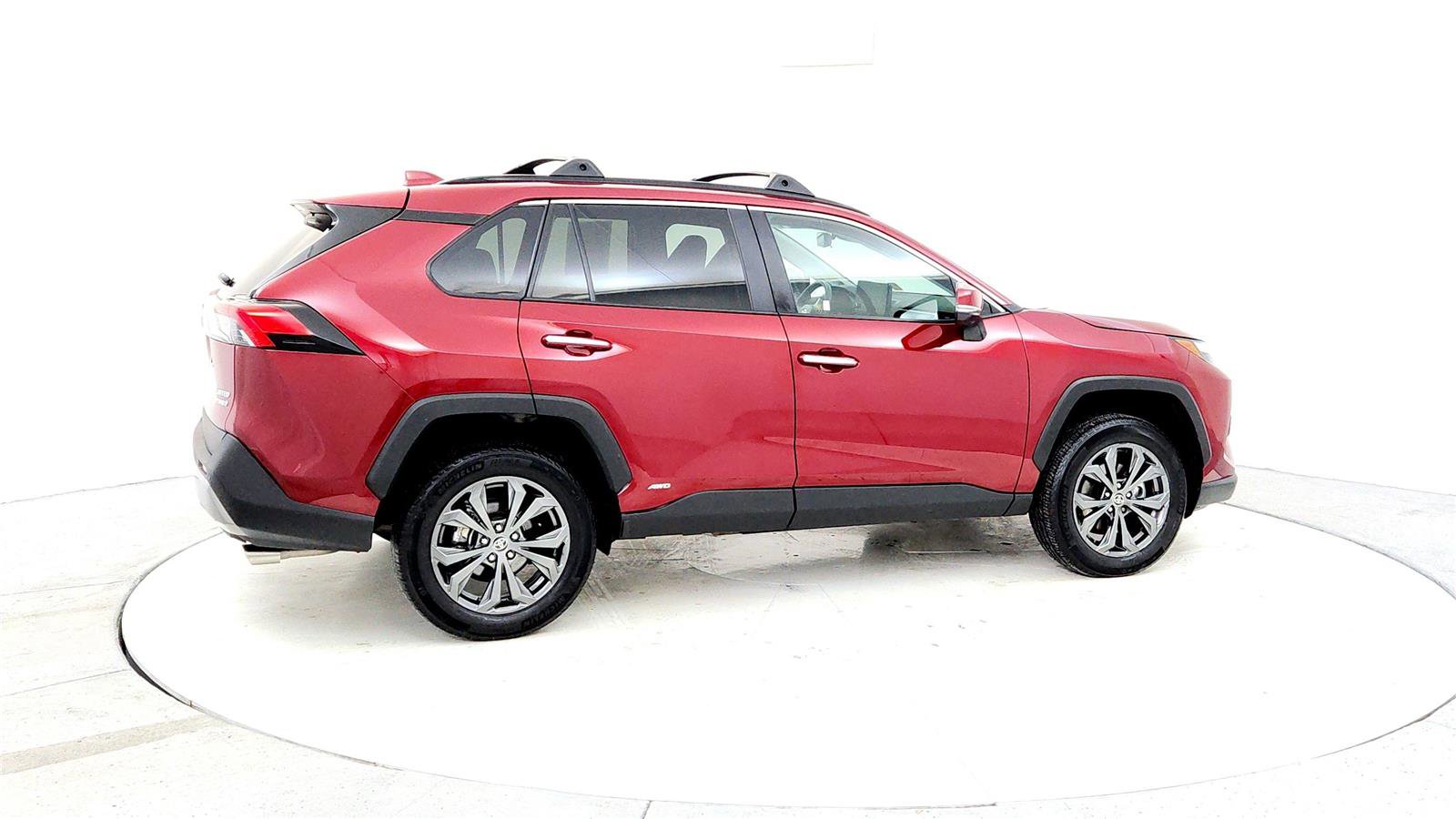 Used 2024 Toyota RAV4 Limited image 6