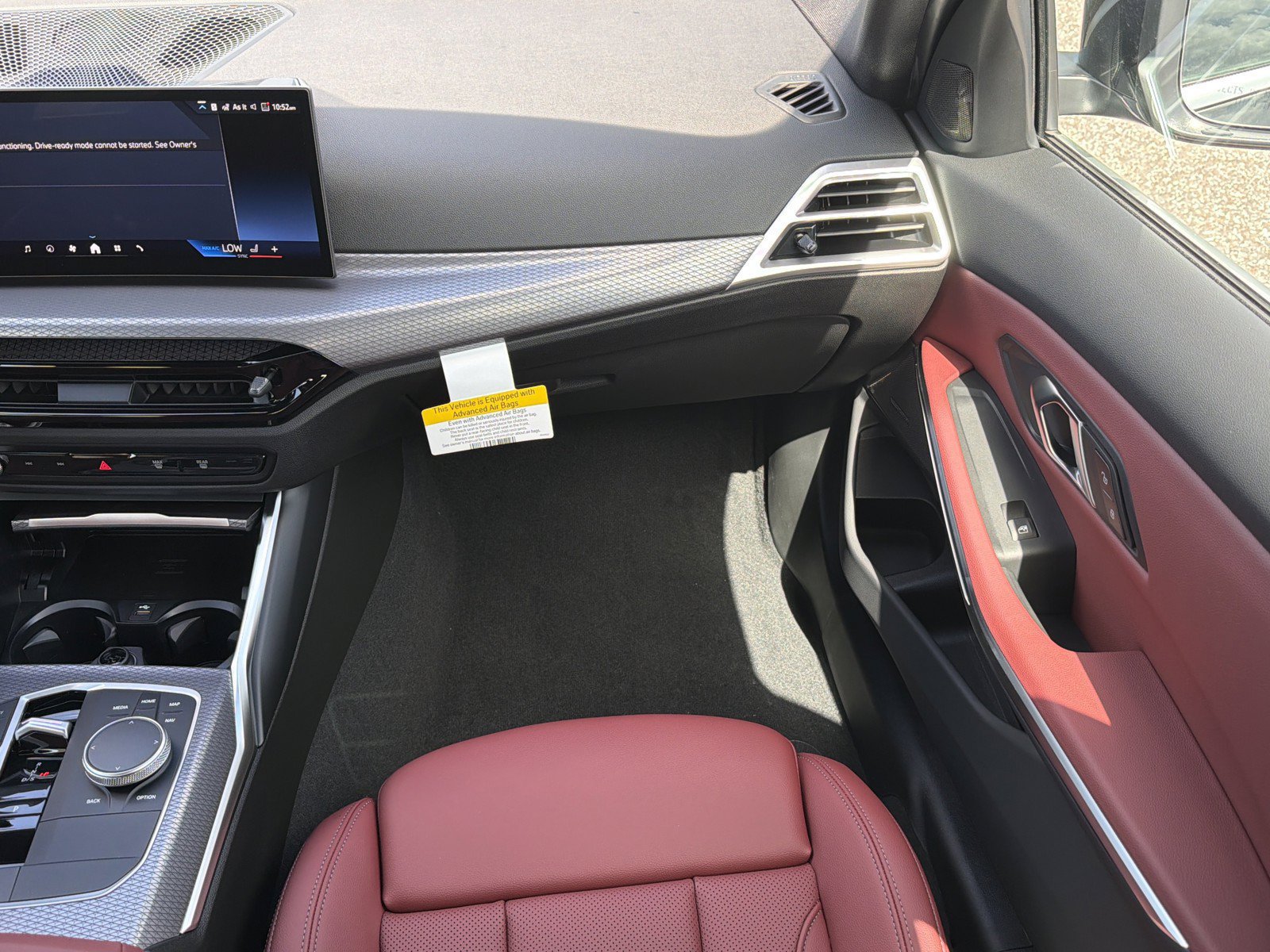 New 2026 BMW 330i xDrive Sedan w/ Premium Package AWD/4WD image 17