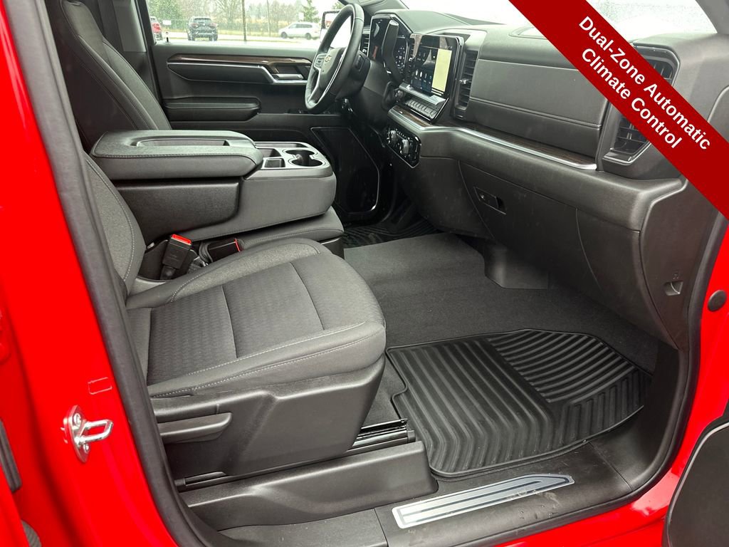 Used 2023 Chevrolet Silverado 1500 LT image 43