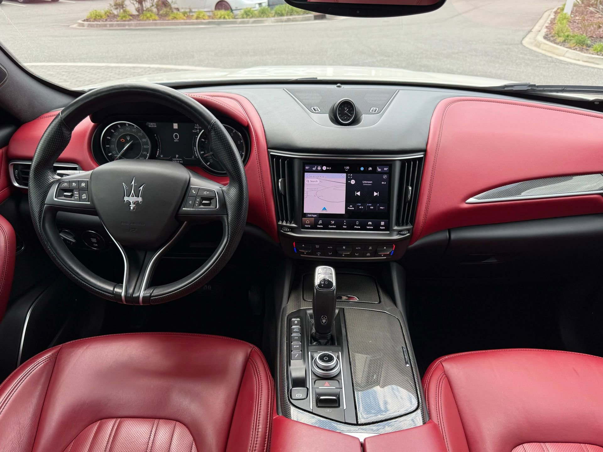 Used 2022 Maserati Levante GT image 32
