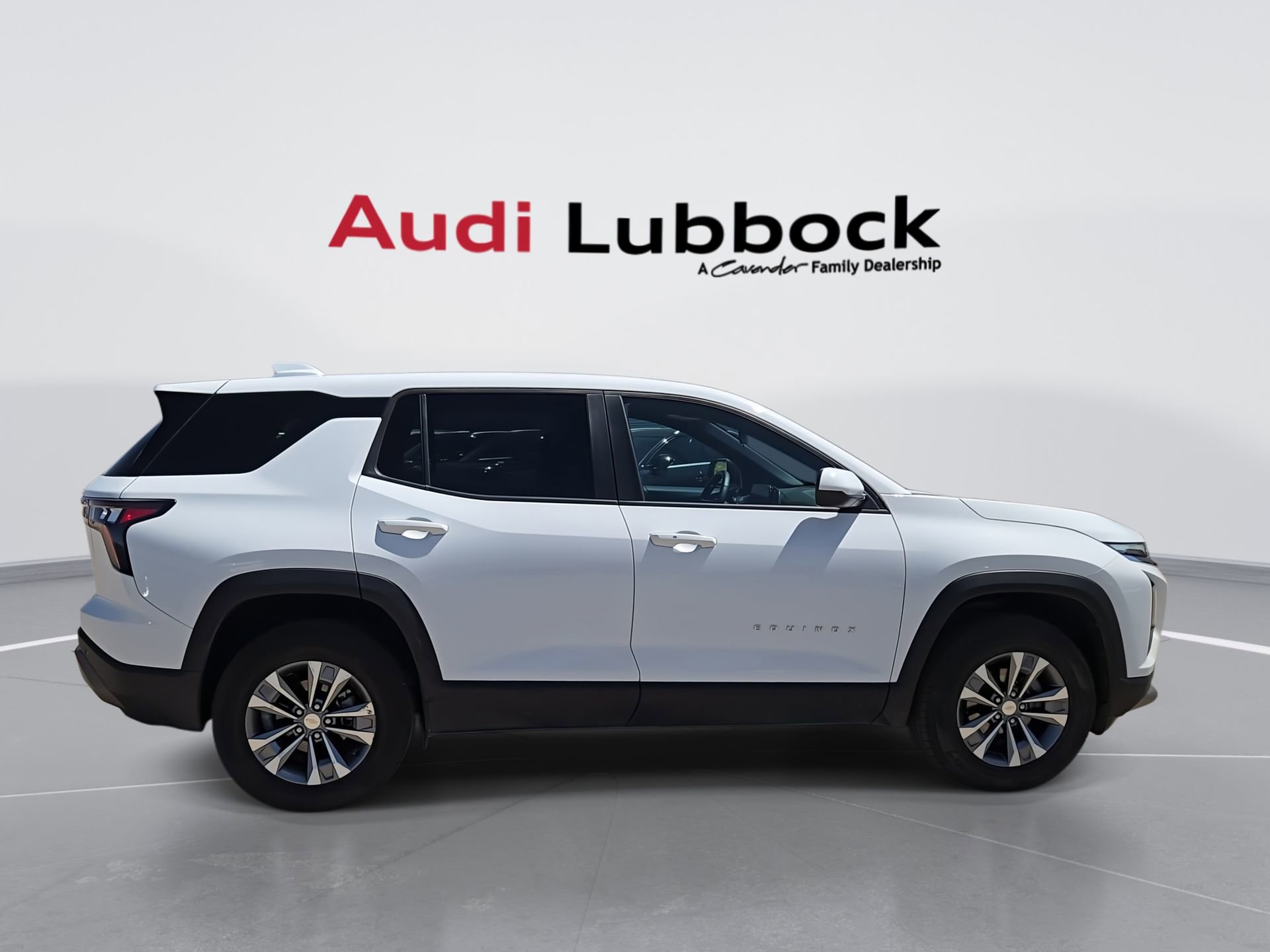 Used 2025 Chevrolet Equinox LT AWD/4WD image 9