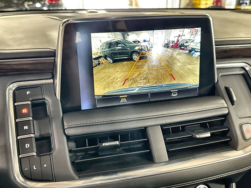 Used 2024 Chevrolet Suburban Premier image 20