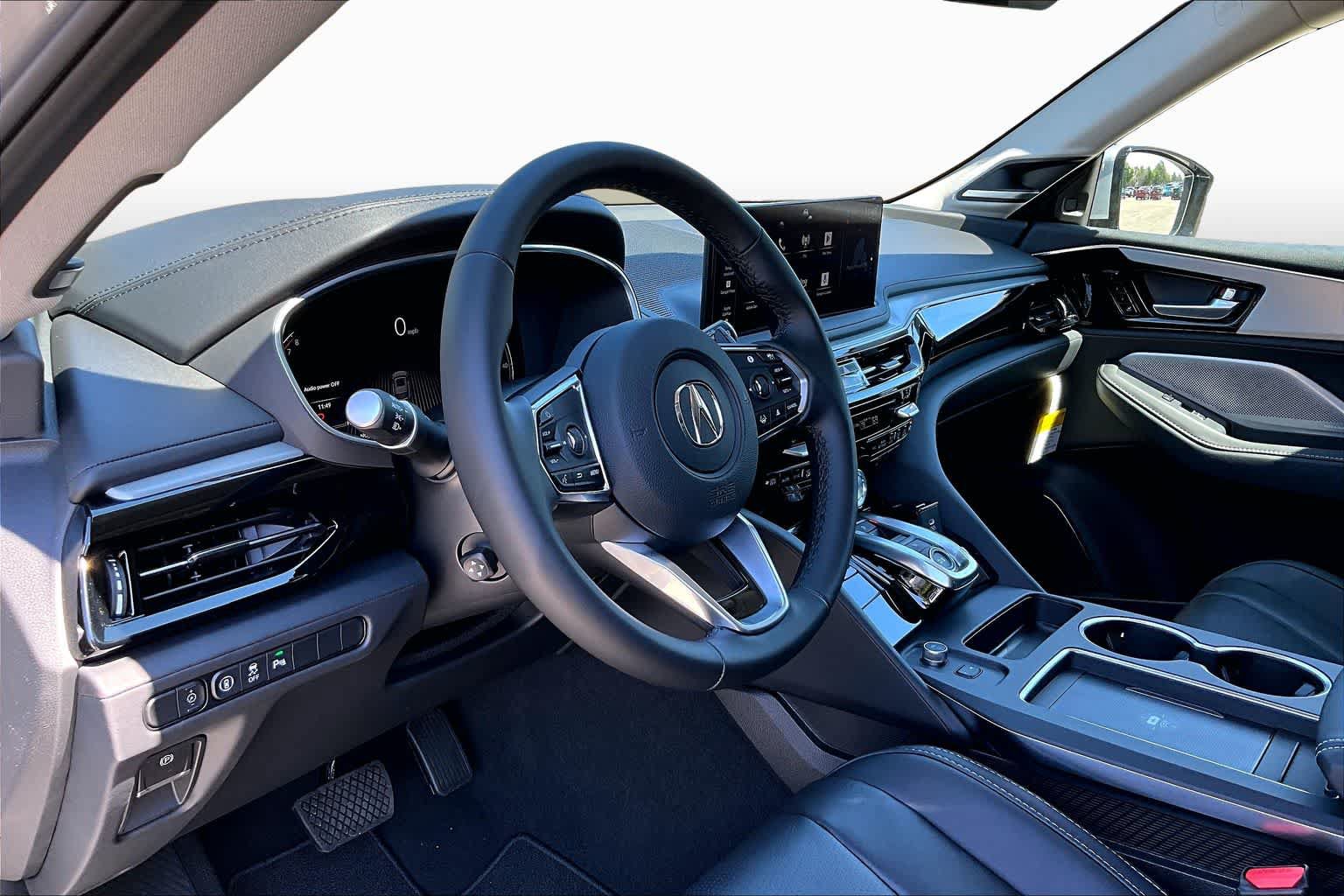 Certified 2026 Acura MDX w/ Technology Package FWD image 8