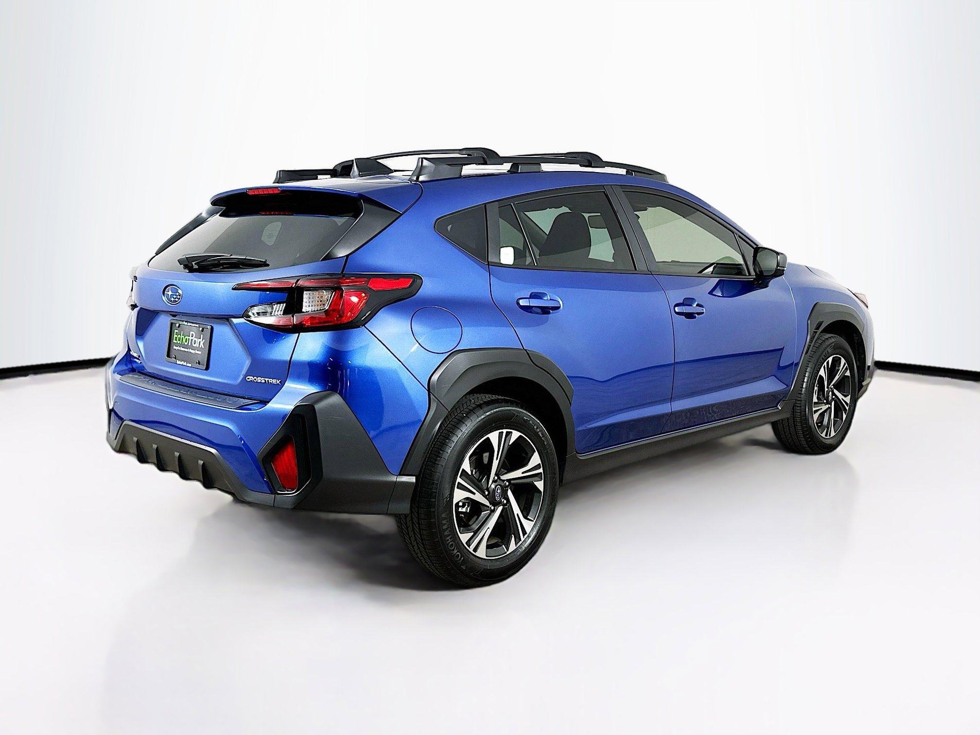 Used 2025 Subaru Crosstrek 2.0i Premium image 9