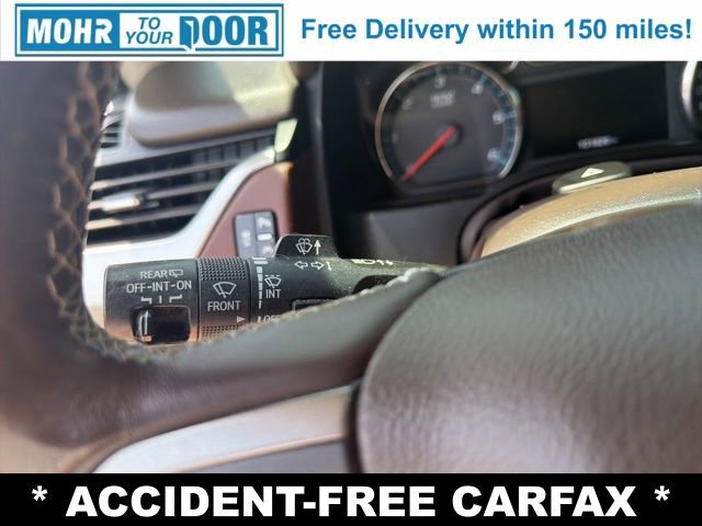 Used 2020 Chevrolet Suburban Premier AWD/4WD image 17