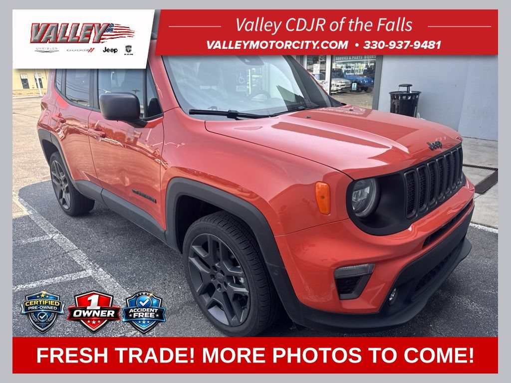 Used 2021 Jeep Renegade Latitude w/ Sun & Sound Group AWD/4WD video 1