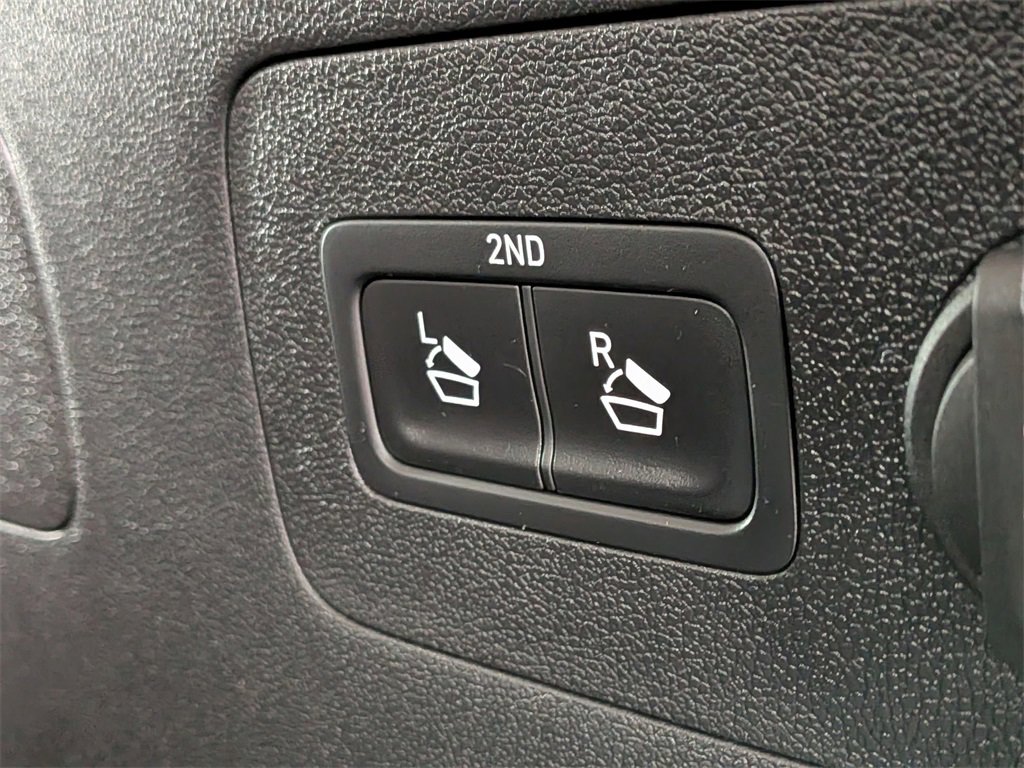 Certified 2023 Kia Sorento S w/ Panoramic Sunroof Package image 8