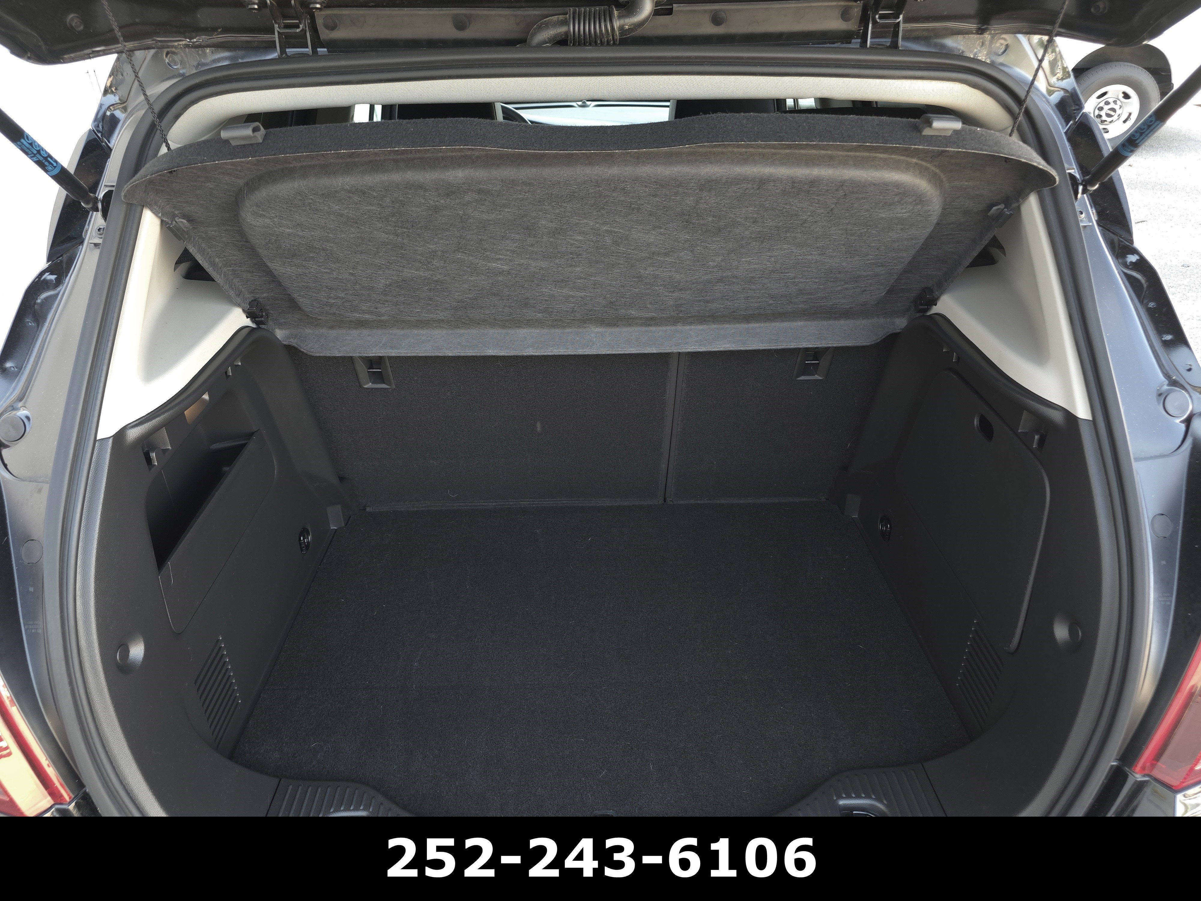 Used 2022 Buick Encore Preferred w/ Safety Package FWD image 31