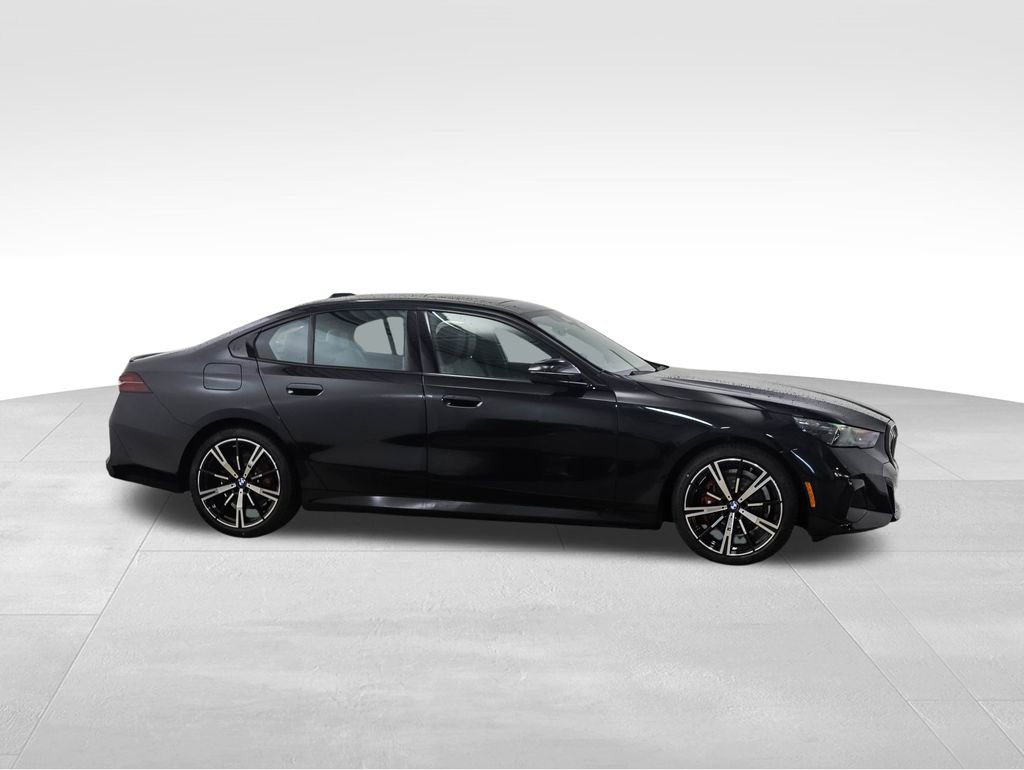 New 2026 BMW 530i xDrive w/ M Sport Package image 6