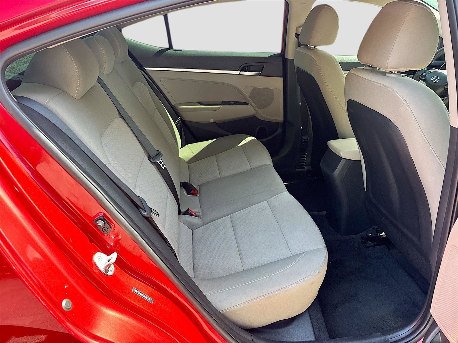Used 2020 Hyundai Elantra SE FWD image 24