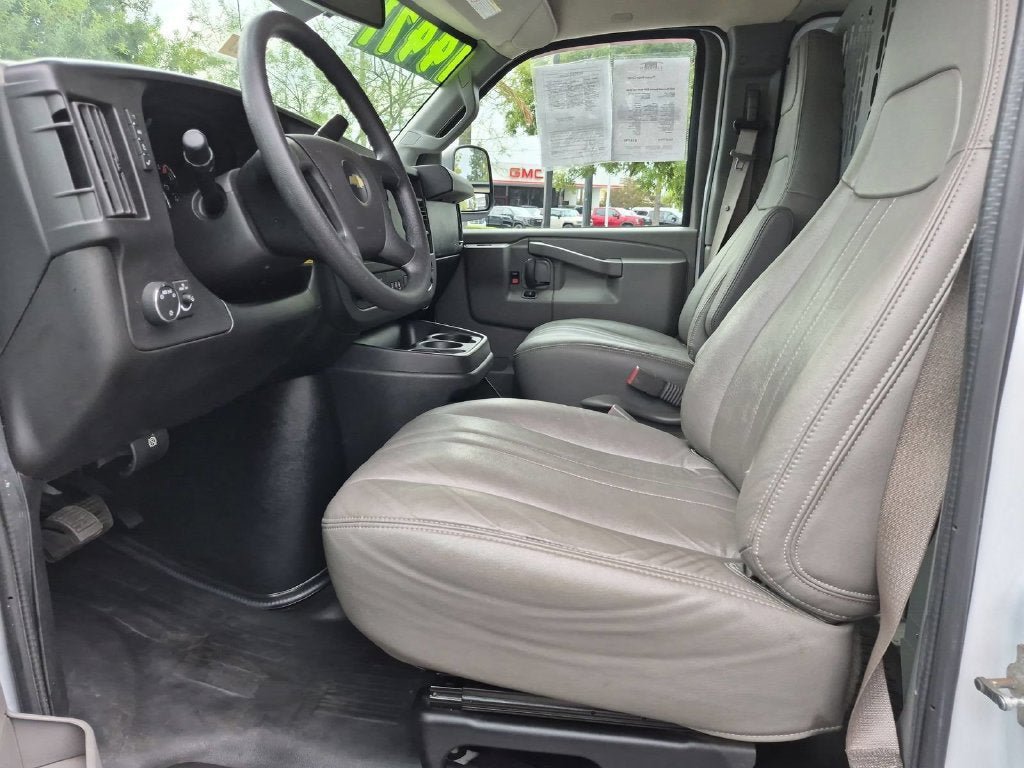 Used 2020 Chevrolet Express 2500 RWD image 19