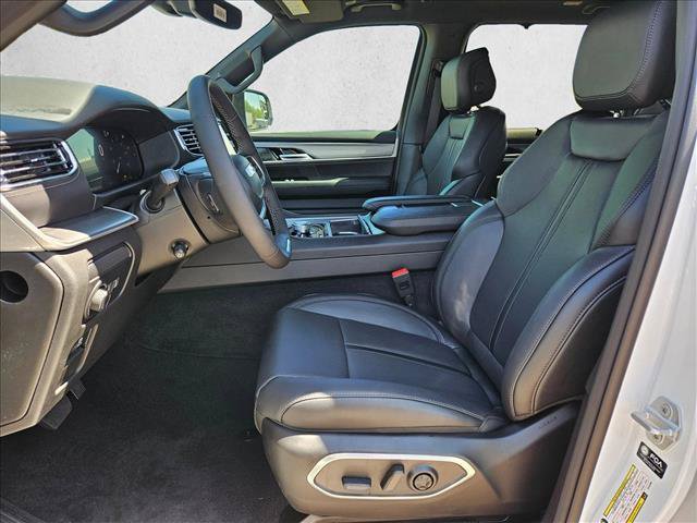 New 2026 Jeep Grand Wagoneer Limited AWD/4WD image 4