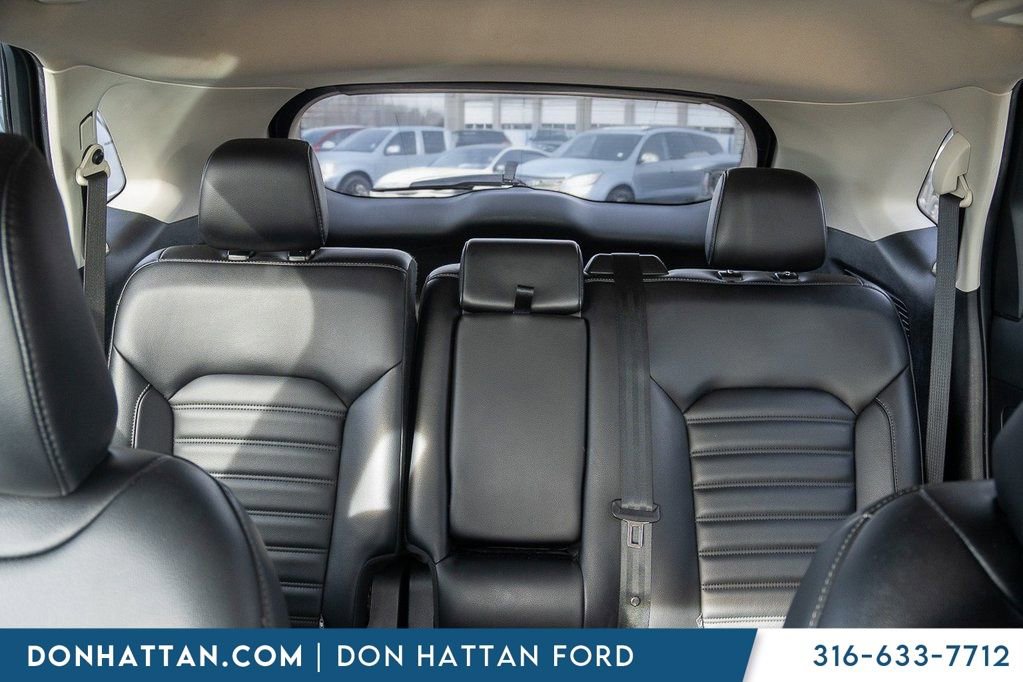 Used 2022 Ford Edge SEL image 14