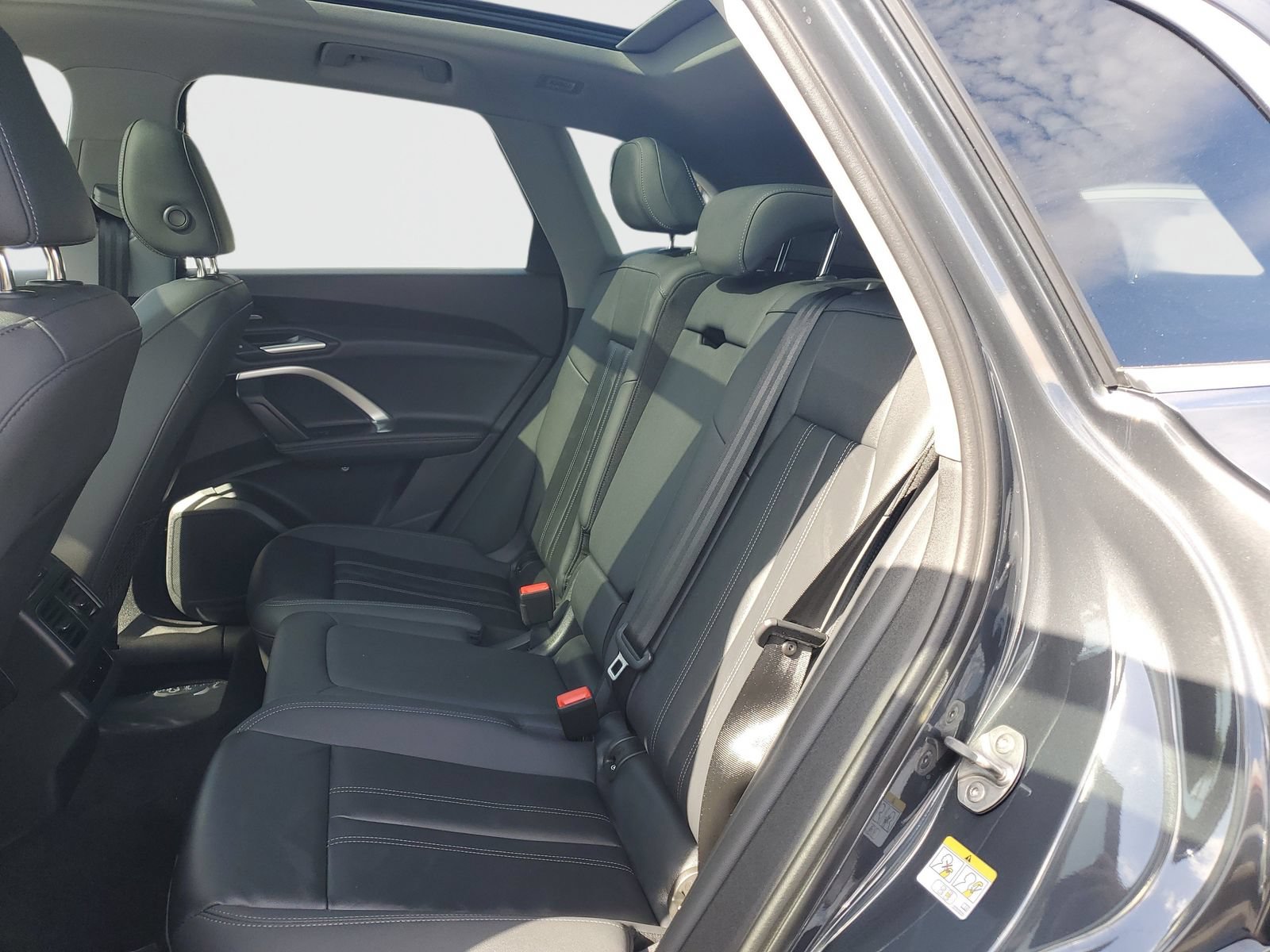 Used 2025 Audi Q5 Premium Plus w/ Premium Plus AWD/4WD image 13