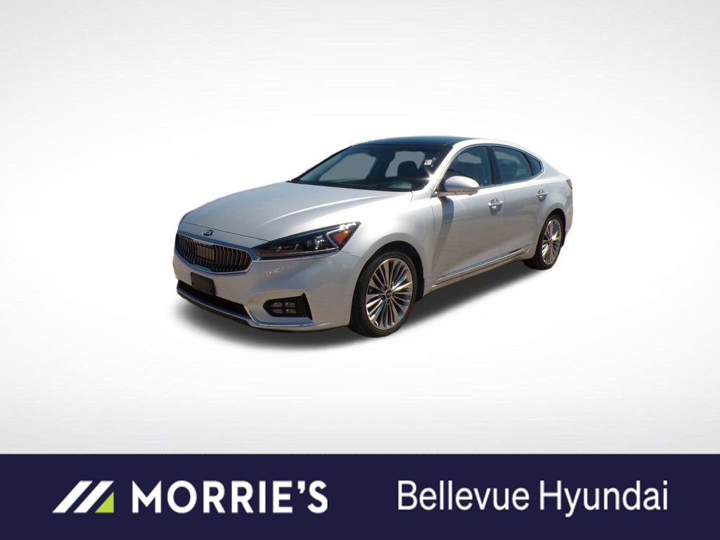 Used 2017 Kia Cadenza Limited FWD image 1