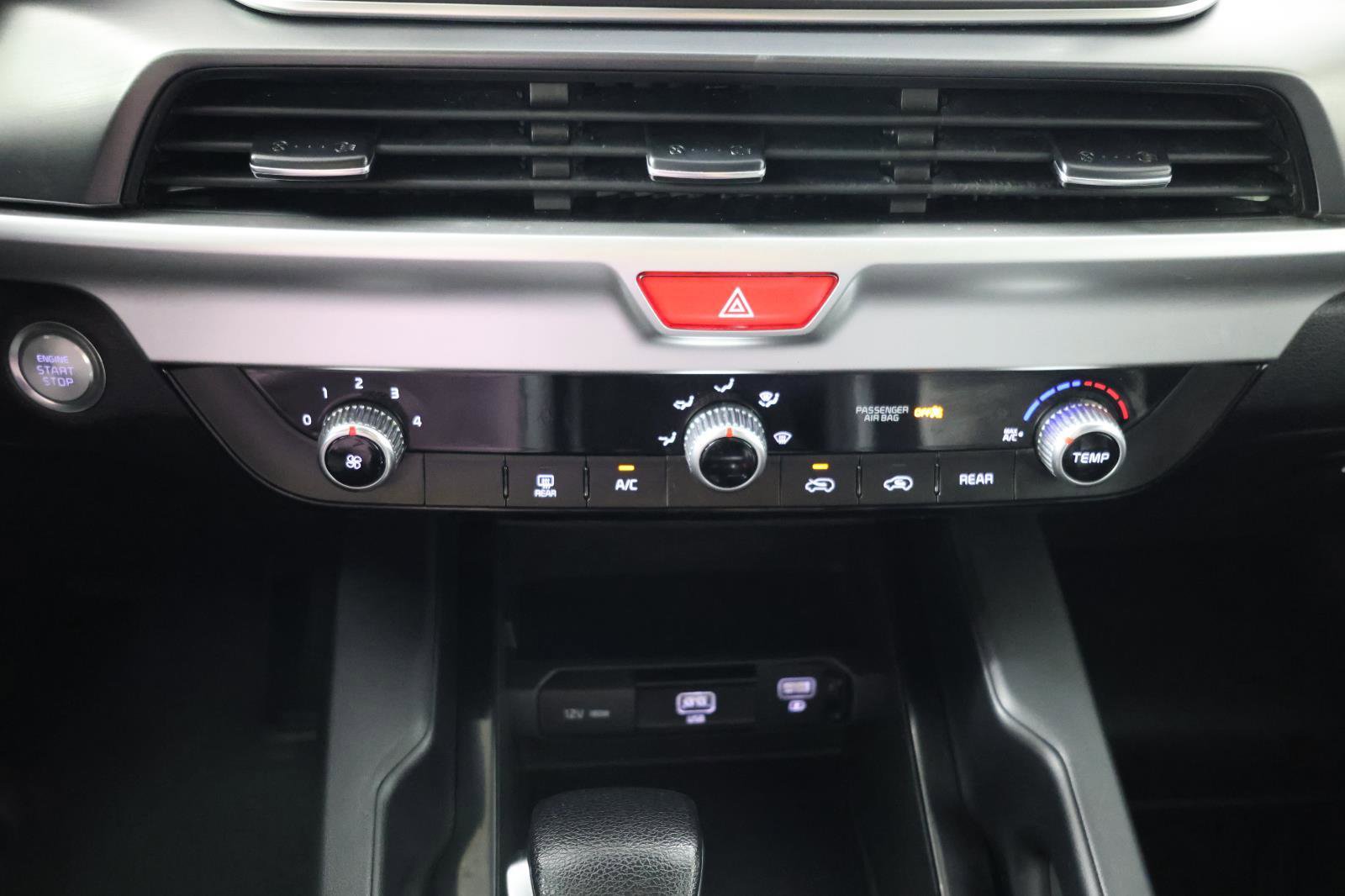 Used 2020 Kia Telluride LX FWD image 18