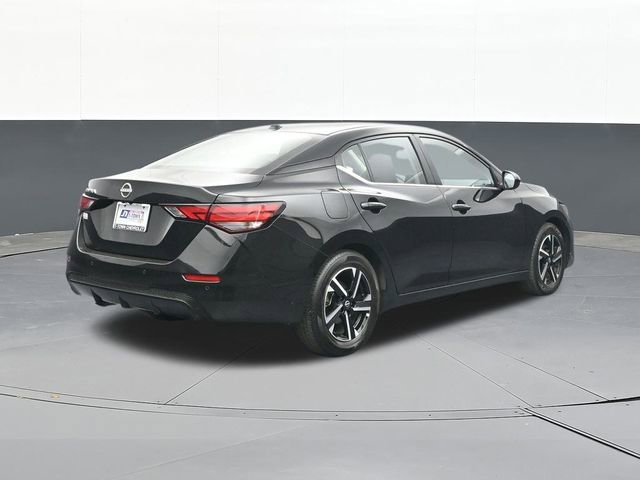 Used 2025 Nissan Sentra SV image 14