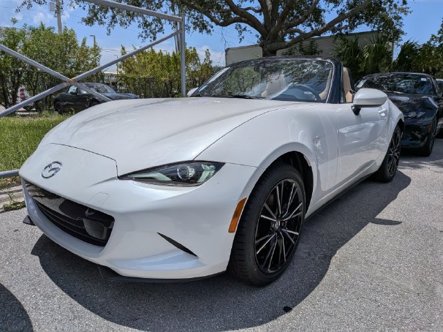 New 2026 MAZDA MX-5 Miata Grand Touring RWD image 6