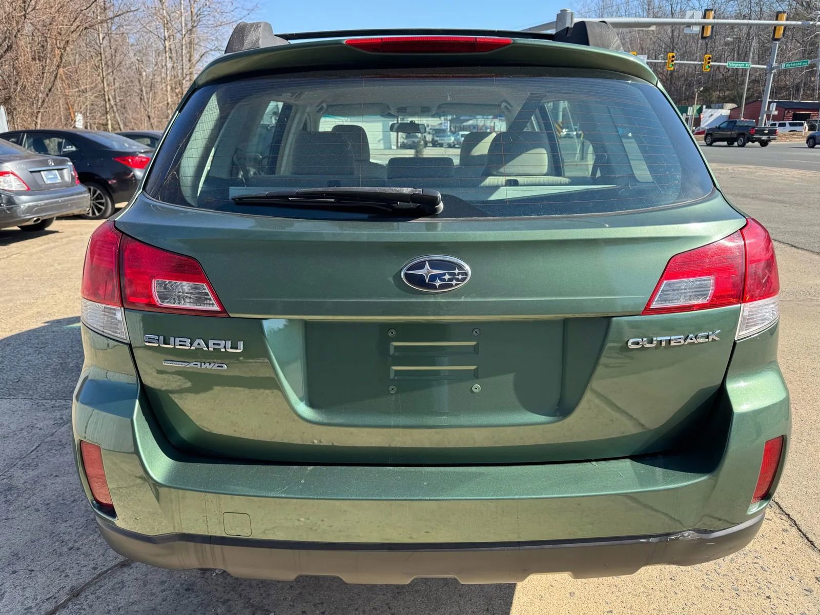 Used 2013 Subaru Outback 2.5i AWD/4WD image 7