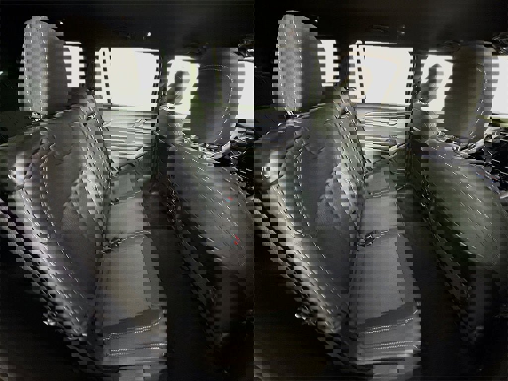 Used 2024 Jeep Grand Cherokee L Laredo w/ Luxury Tech Group I image 20