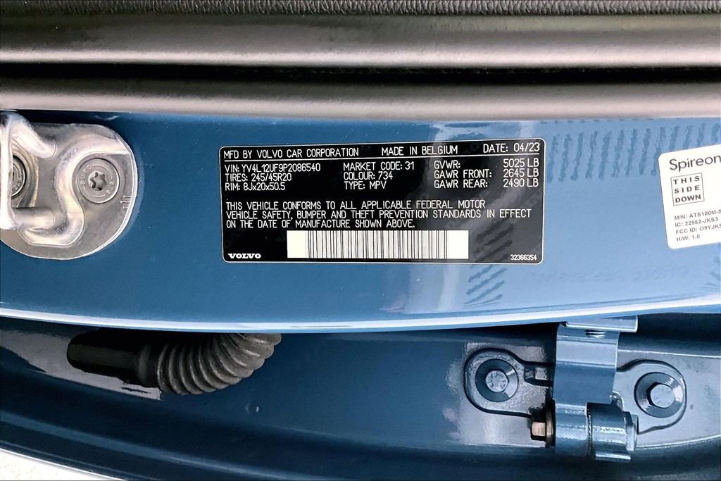 Used 2023 Volvo XC40 B5 Ultimate w/ Protection Package Premier image 43