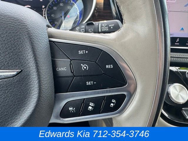 Used 2021 Chrysler Pacifica Limited image 21