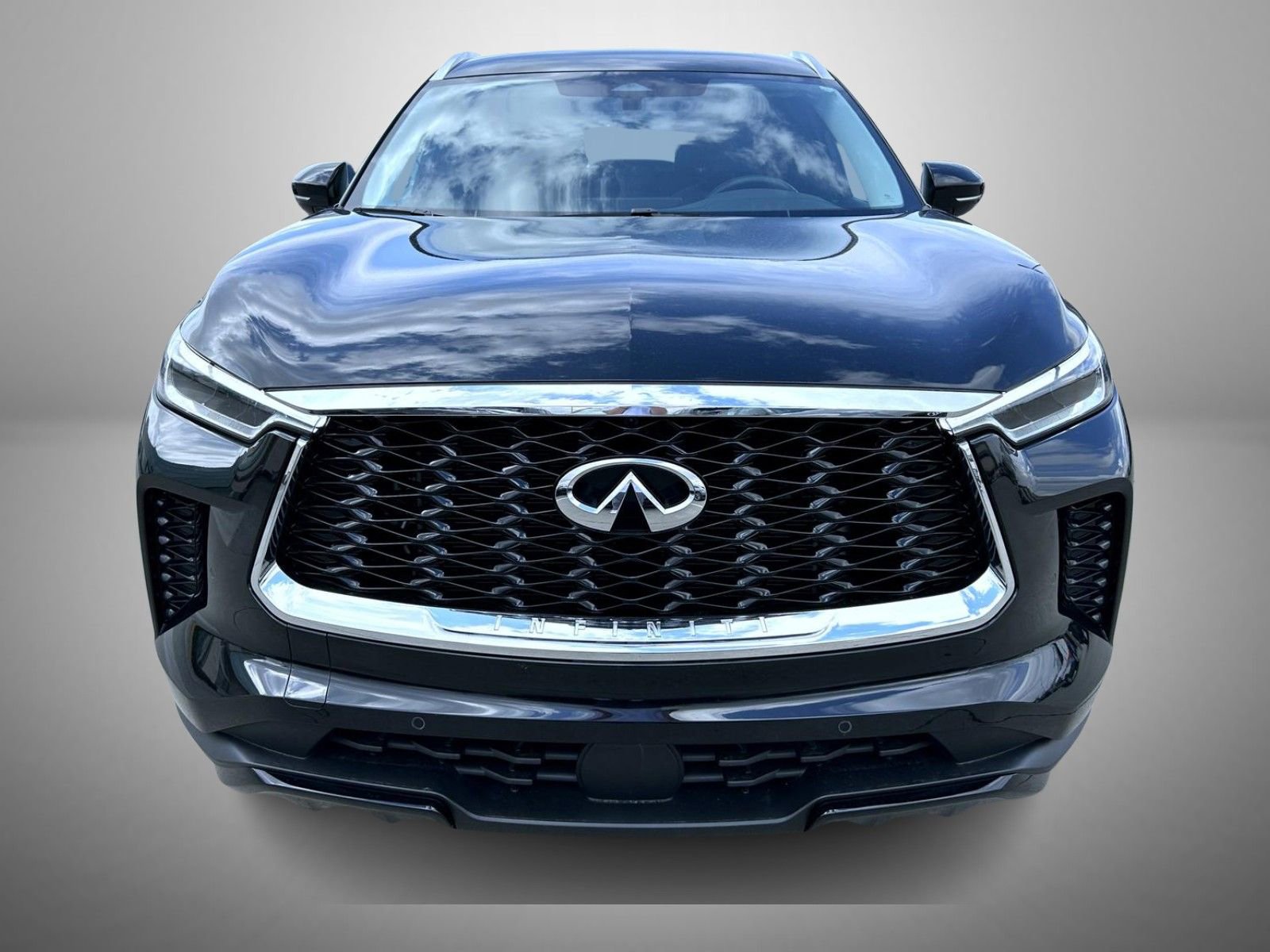 Used 2023 INFINITI QX60 Luxe image 2