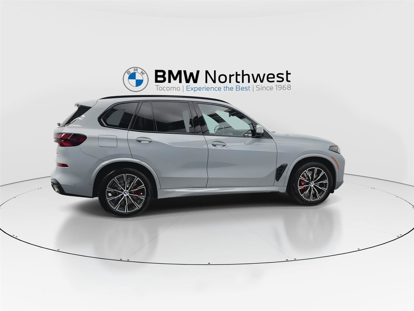 New 2026 BMW X5 xDrive50e AWD/4WD image 4