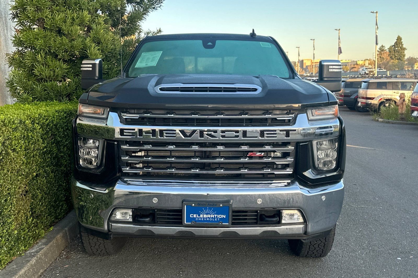 Used 2022 Chevrolet Silverado 2500 LTZ w/ LTZ Premium Package image 5