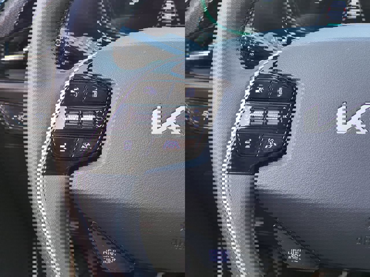 Certified 2024 Kia Niro EX image 25