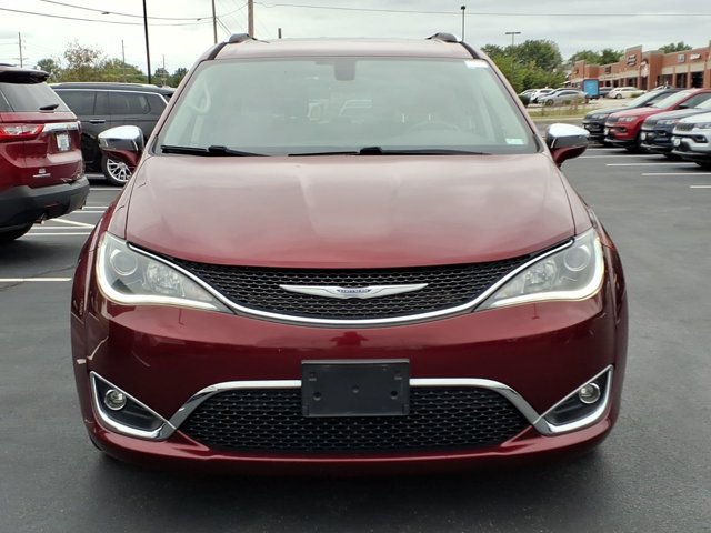 Used 2019 Chrysler Pacifica Limited FWD image 34