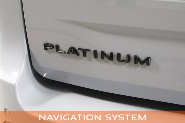Used 2025 Ford Expedition Platinum w/ Stealth Appearance Package image 9