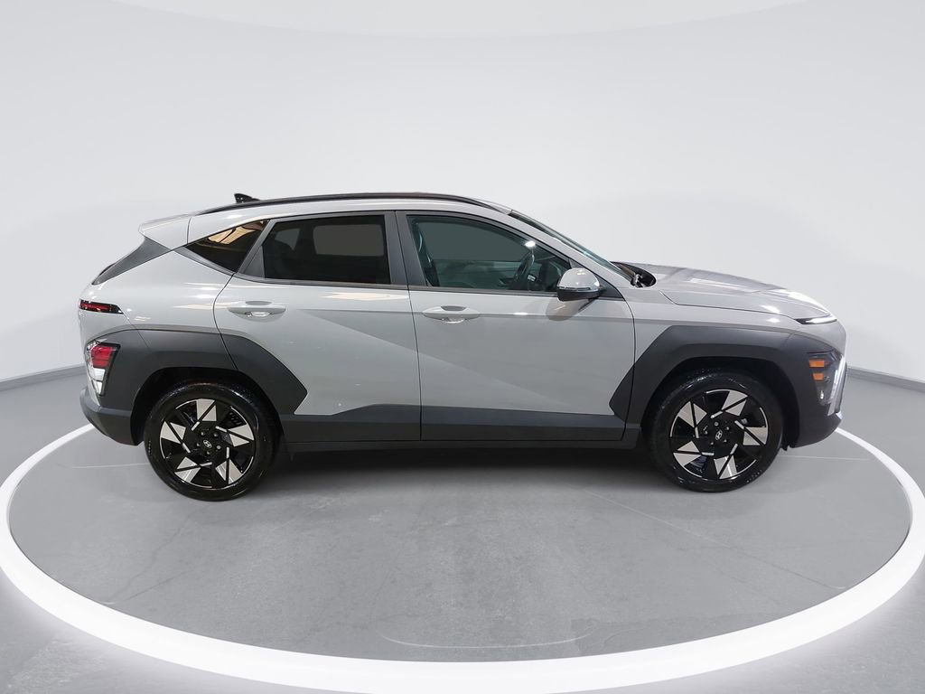 Certified 2025 Hyundai Kona SEL FWD image 4