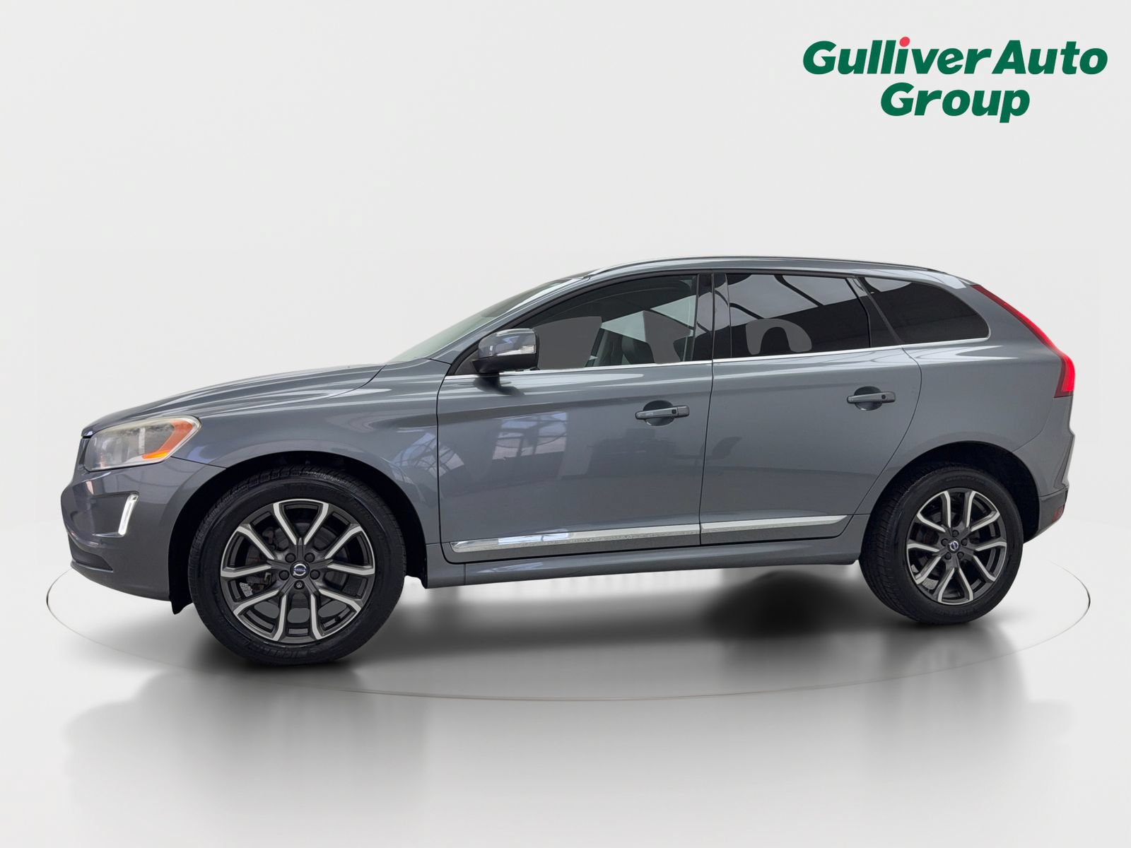 Used 2016 Volvo XC60 T6 AWD/4WD image 2