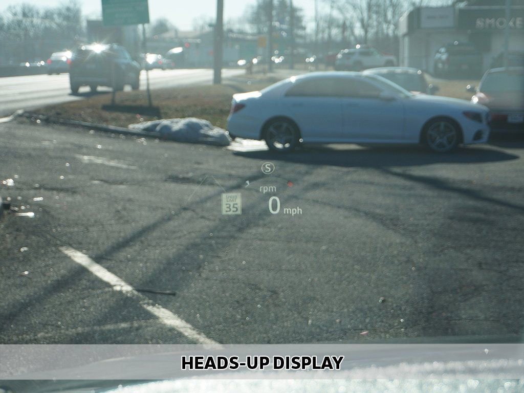 Used 2024 Land Rover Discovery Sport S image 6